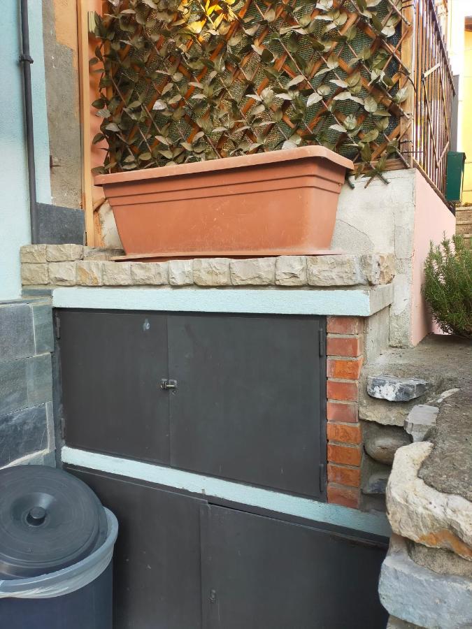 Cute Little Flat With View, 20 Mins To Bgy Airport Apartment Pradalunga Exterior photo