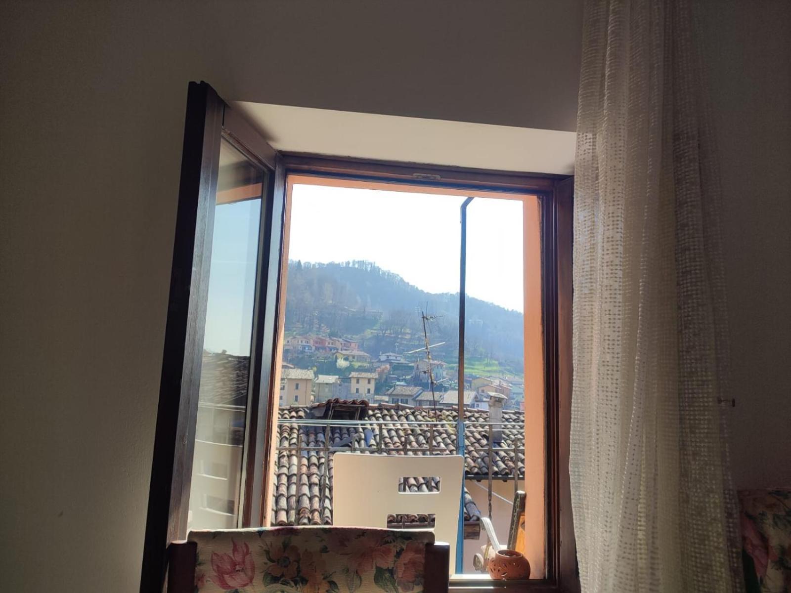 Cute Little Flat With View, 20 Mins To Bgy Airport Apartment Pradalunga Exterior photo